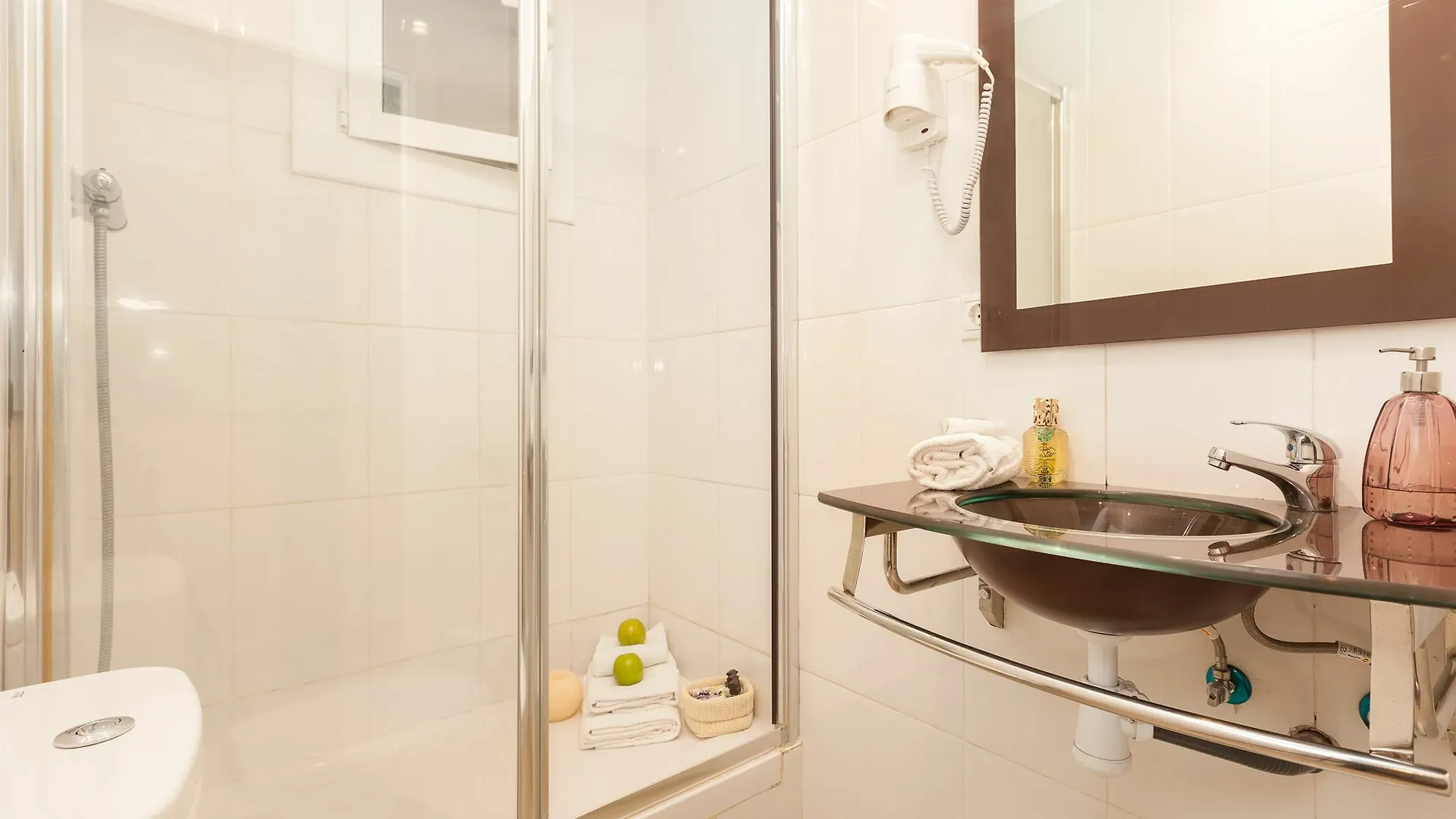 Apartament Comfy Corner 32 Barcelona 0*,  Hiszpania