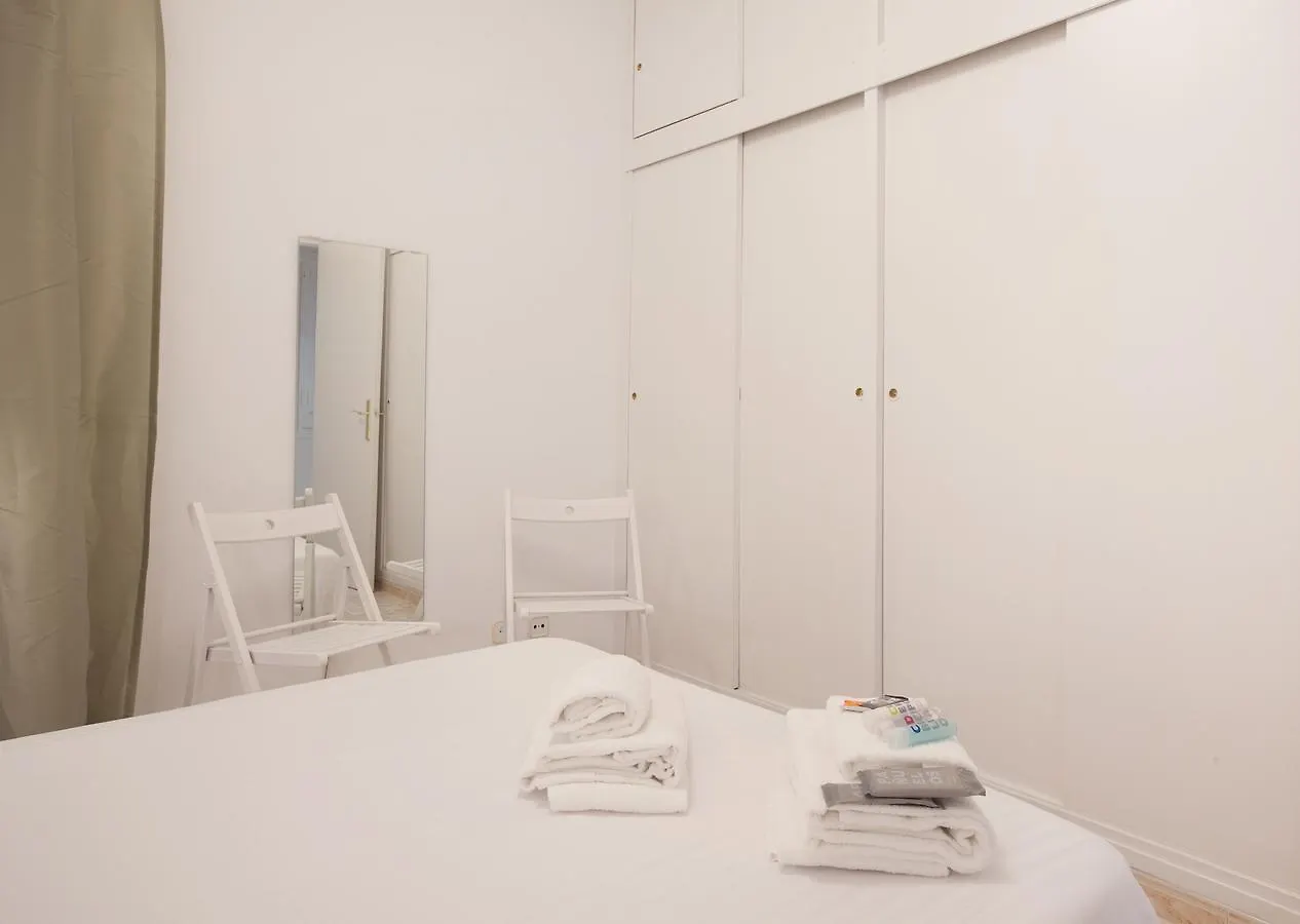 Comfy Corner 32 Apartment Barcelona Spain